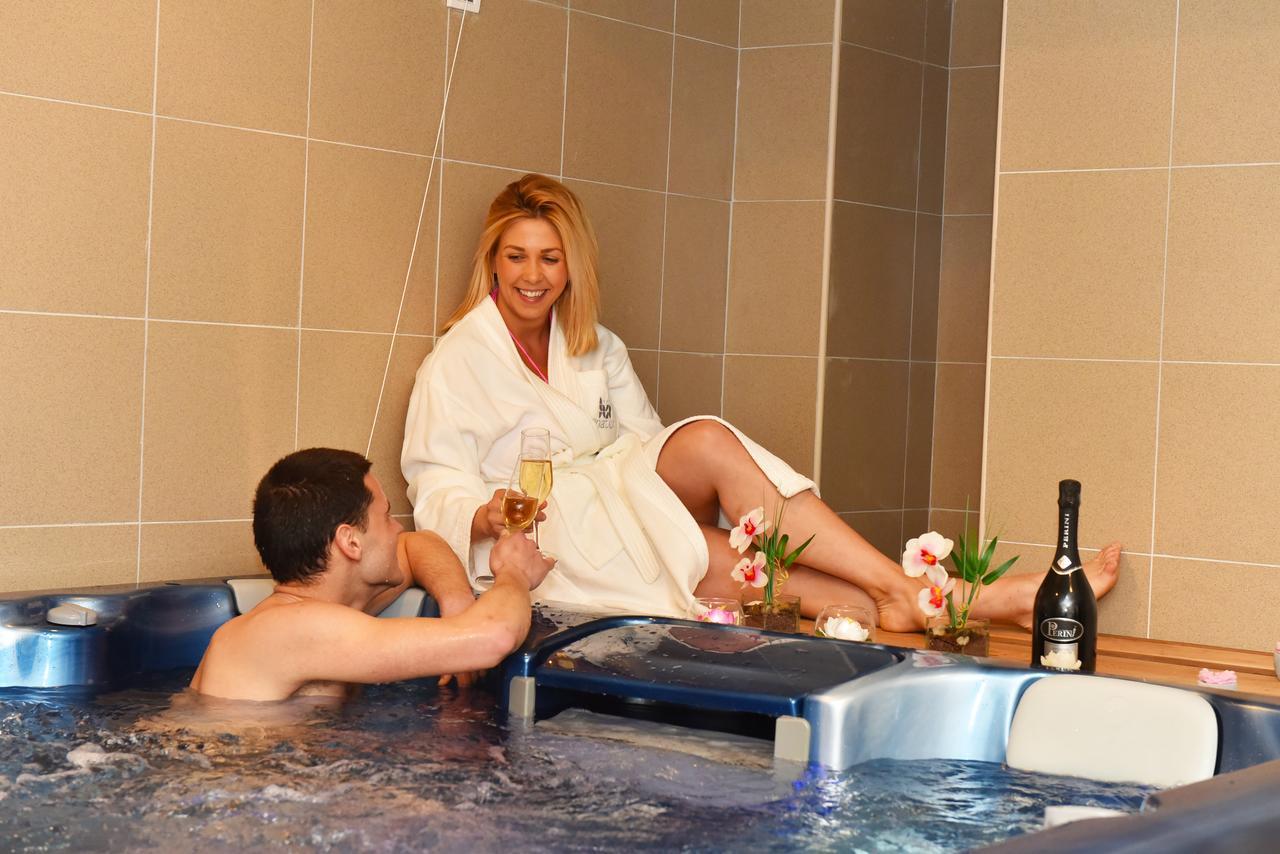 Hotel Ana Lux Spa Pirot Bagian luar foto