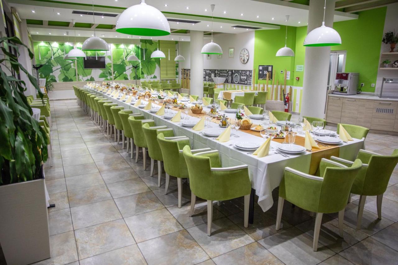 Hotel Ana Lux Spa Pirot Bagian luar foto