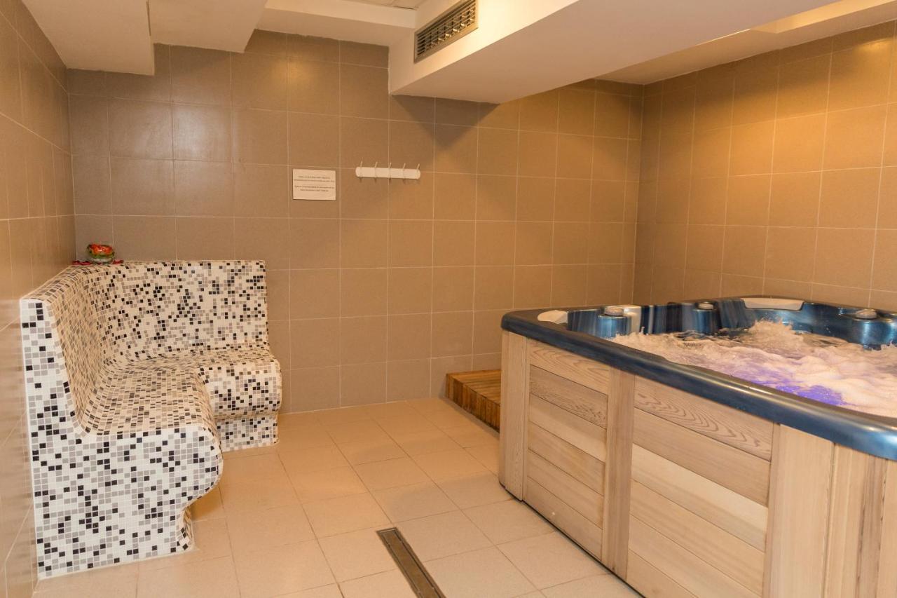 Hotel Ana Lux Spa Pirot Bagian luar foto